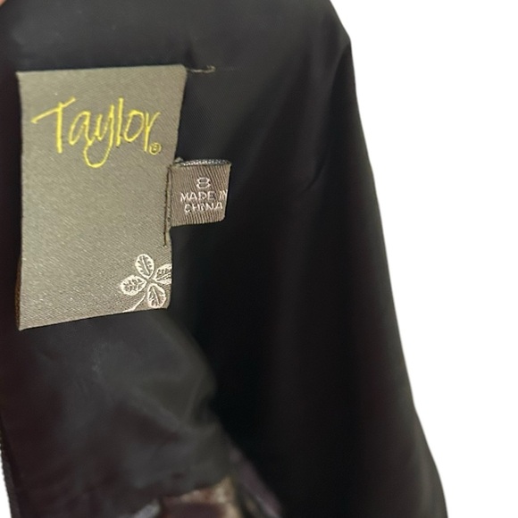 Taylor black and gold cocktail formal party mini dress Size 8 but size 6 fit - Picture 7 of 8